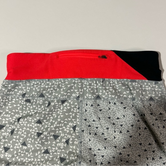 Nike Dri Fit Capri Pants Women’s Medium Gray Athleisure Activewear Exercise Run - Picture 5 of 14